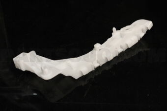 6400G660 BRACKET,FR BUMPER SI