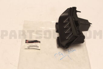 6400H866 COVER,FR BMPR LAMP H