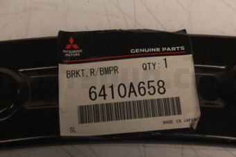 6410A658 BRKT,R/BMPR FACE SID