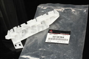 6410C964 BRACKET,RR BUMPER SI