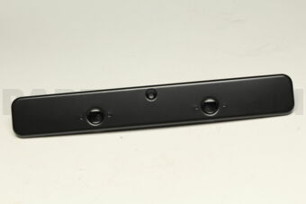 6430A253 BRACKET,FR LICENSE PLATE