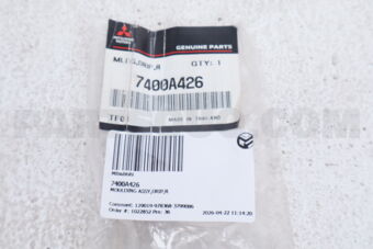 7400A426 Mitsubishi MOULDING ASSY,DRIP,R