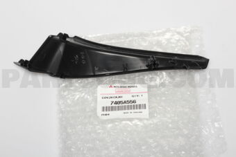 7405A556 COVER,FR DECK,RH