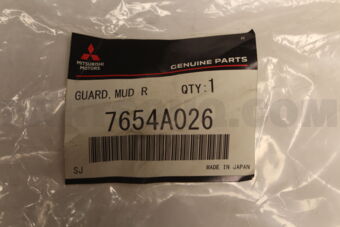 7654A026 MUD GUARD,RR RH