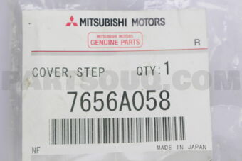7656A058 COVER,SIDE STEP,RH