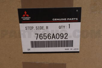 7656A092 STEP,SIDE,RH
