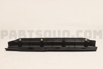 7656A282XA SCUFF PLATE,FR RH