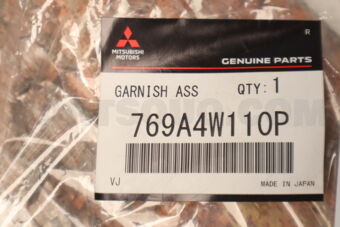 769A4W110P GARNISH,FR PILLAR,LH