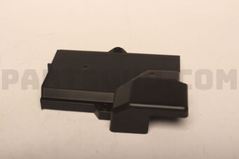 8202A109 Mitsubishi COVERBATTERY