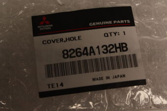 8264A132HB COVER,HEADLAMP WASHER HOLE