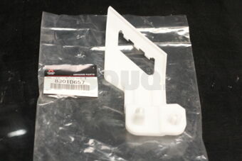 8301D657 BRKT,FR BUMPER SIDE,UPR LH