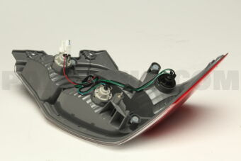 8330A851 LAMP ASSY,COMB,RR LH