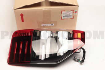8330B213 LAMP ASSY,COMB,RR LH