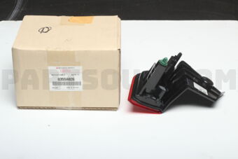 8355A026 Mitsubishi REFLECTOR,TAIL LAMP