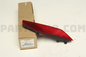 8355A114 REFLECTOR,TAIL LAMP