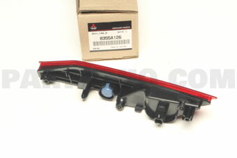 8355A126 REFLECTOR,TAIL LAMP