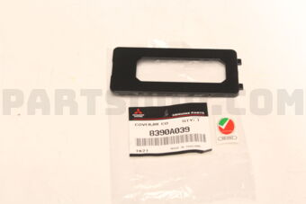 8390A039 Mitsubishi COVER,RR COMBINATION LAMP