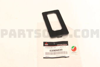8390A039 COVER,RR COMBINATION LAMP