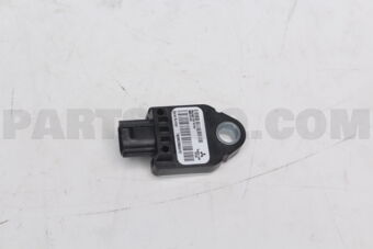 8651A143 SENSOR,AIR BAG,RH