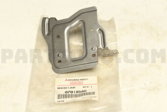 8701A548 BRACKET,AUDIO EQUIP,RH