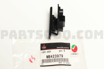 MB423979 LOCK,GLOVEBOX