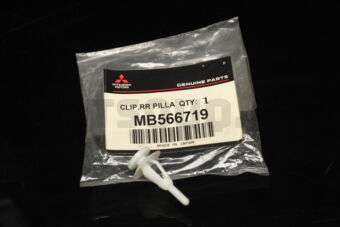 MB566719 CLIP,RR PILLAR TRIM