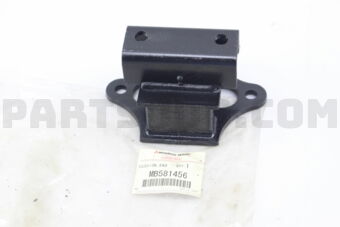 MB581456 CUSHION,ENG RR MOUNTING