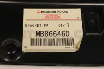 MB866460 BRACKET,FR LICENSE PLATE