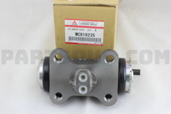 MC818235 W/CYLINDER RR RH