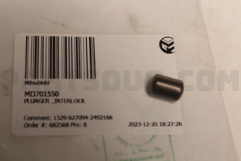 MD701550 PLUNGER _INTERLOCK)