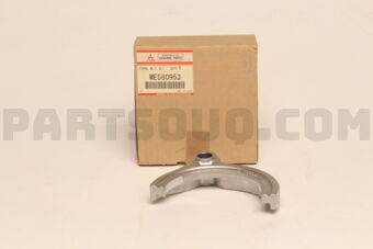 ME580953 FORK,M/T G/SHF 1ST &amp; REV
