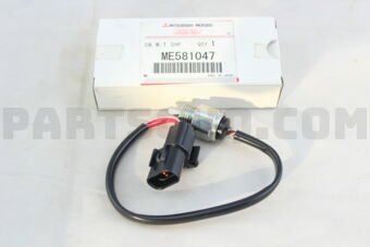 ME581047 SWITCH,M/T G/SHF B/UP LAMP