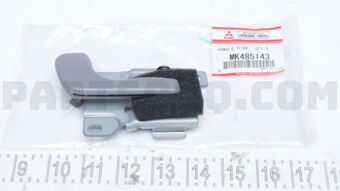 MK485143 HANDLE,RR DOOR INSIDE,RH