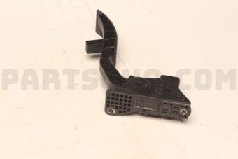 MK567902 PEDAL,ACCEL LHD