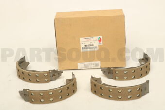 MN102640 SHOE SET,RR BRAKE