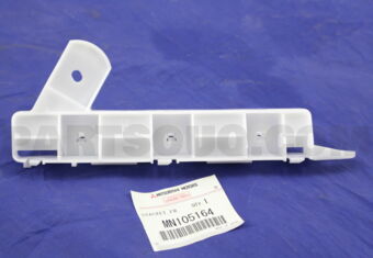 MN105164 BRACKET,FR BUMPER,RH