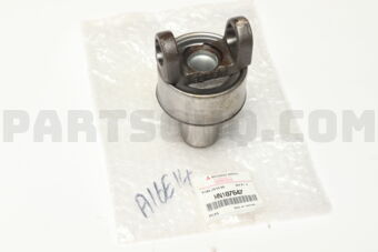 MN107647 YOKE,PROP SHAFT SLEEVE,FR