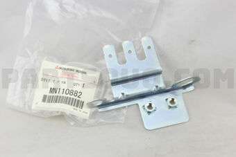 MN110882 BRACKETT/F HARNESS CON