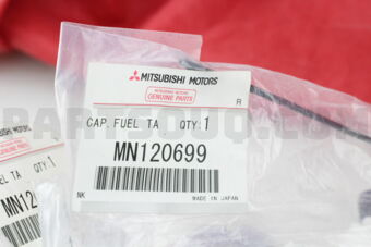 MN120699 Mitsubishi CAP,FUEL TANK