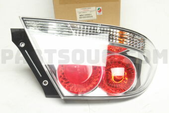 MN126921 LAMP ASSY,COMB RR LH