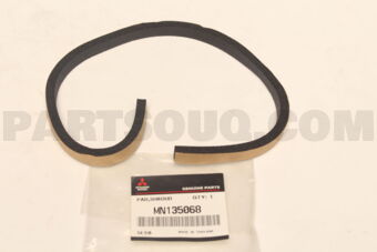 MN135068 PAD,RADIATORSHROUDMTG