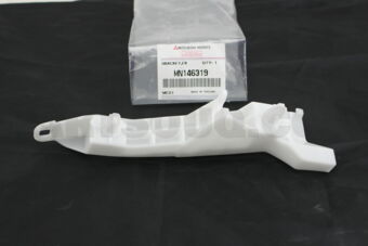 MN146319 BRKT,FR BUMPER SUPPO