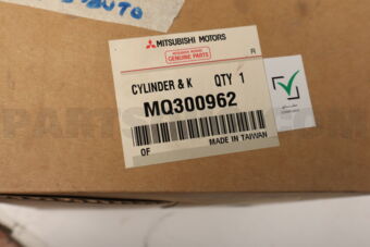MQ300962 Mitsubishi CYLINDER &amp; KEY SET,LOCK