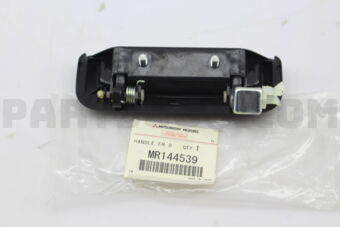 MR144539 HANDLE,FR DOOR OUTSIDE,LH