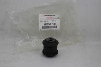 MR151760 BUSHING,RR SWAY BAR