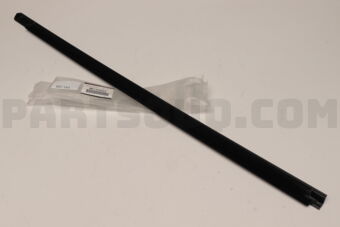 MR184662 MLDG,F/DR WDO BELT LINE