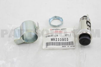 MR233903 C/LIGHTER,INSTRUMENT PANEL