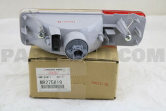 MR275819 LAMP ASSY,BACKUP,LH