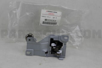 MR328353 HANDLE,FR DOOR INSIDE,LH