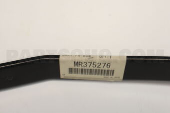 MR375276 BRKT,FR BUMPER SIDE